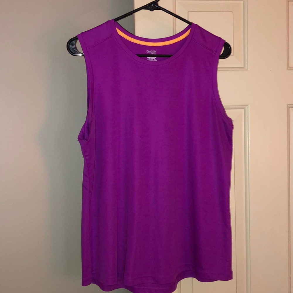 Danskin Now loose fit moisture wicking tank top